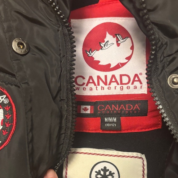 Canada Weather Gear Girls Black Cozy Vest Size M 10/12 to 15c No Hood - Picture 5 of 6